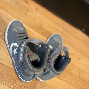 Cute youth grey converse